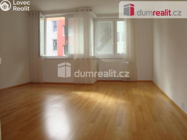 Prodej bytu 1+KK Praha, Za valem 1403 č. 1