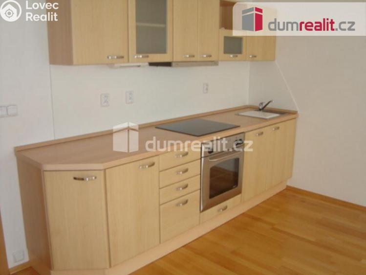 Prodej bytu 1+KK Praha, Za valem 1403 č. 3