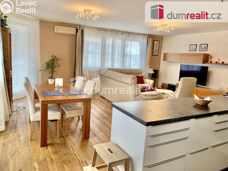 Pronájem bytu 3+KK Praha, Šlikova 313 č. 2