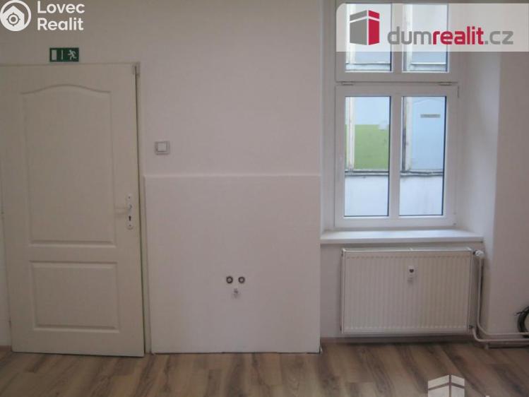 Pronájem kanceláře Plzeň, Divadelní 203 č. 4