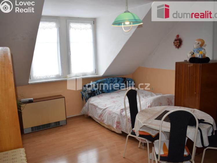 Prodej bytu 1+KK Karlovy Vary, Tylova 1126 č. 3