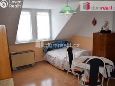 Prodej bytu 1+KK Karlovy Vary, Tylova 1126 č. 3