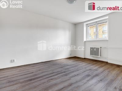 Prodej bytu 2+1 Sokolov, Plzeňská 1483 č. 11