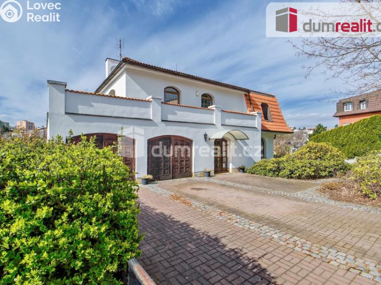 Prodej rodinného domu Praha, Na dlážděnce 670 č. 5