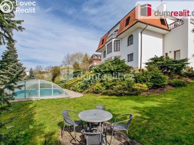 Prodej rodinného domu Praha, Na dlážděnce 670 č. 1