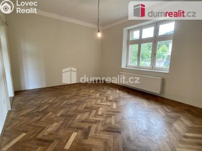 Pronájem bytu 5+1 Ústí nad Labem, Karla IV. č. 24