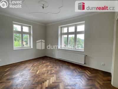 Pronájem bytu 5+1 Ústí nad Labem, Karla IV. č. 15