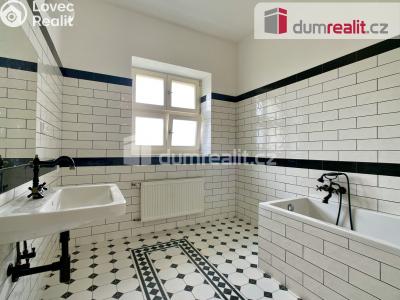 Pronájem bytu 5+1 Ústí nad Labem, Karla IV. č. 4