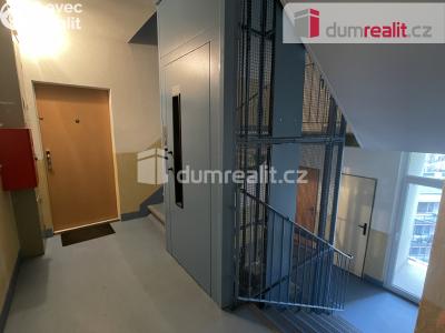 Prodej bytu 2+1 Ústí nad Labem, Tolstého 1190 č. 21