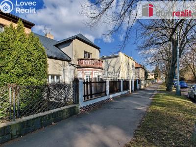 Prodej rodinného domu Praha, V chaloupkách 469 č. 1