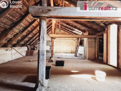 Prodej rodinného domu Praha, U Řempa 76 č. 4