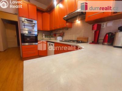 Prodej rodinného domu Velvary, Chržínská 378 č. 14