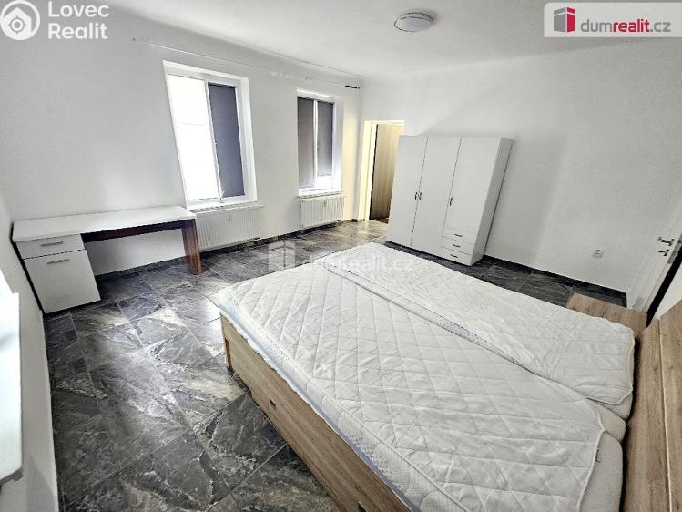 Pronájem bytu 1+1 Plzeň, V Lomech 753 č. 5