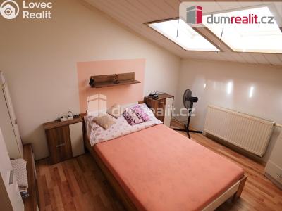 Prodej rodinného domu Neratovice, Vojtěšská 124 č. 9