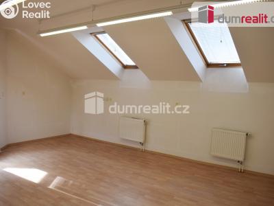 Prodej činžovního domu Modlany č. 14