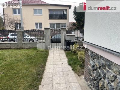 Pronájem rodinného domu Praha, Romana Blahníka 804 č. 32