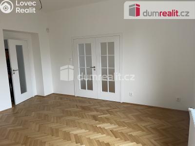 Pronájem rodinného domu Praha, Romana Blahníka 804 č. 14