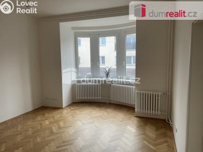 Pronájem rodinného domu Praha, Romana Blahníka 804 č. 15