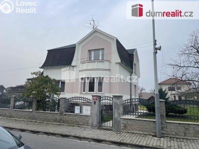 Pronájem rodinného domu Praha, Romana Blahníka 804 č. 1