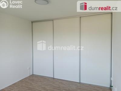 Pronájem bytu 1+1 Ostrov, Kollárova 1270 č. 23