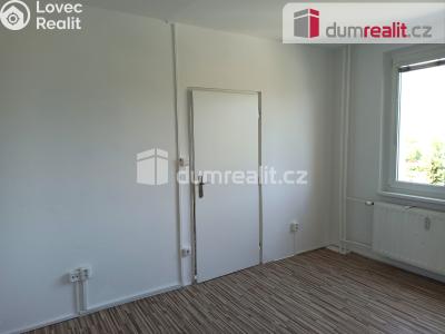 Pronájem bytu 1+1 Ostrov, Kollárova 1270 č. 18