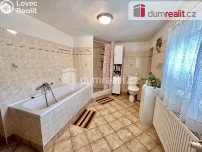 Prodej rodinného domu Velké Březno, Náměstí 13 č. 16