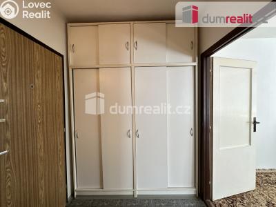 Pronájem bytu 1+KK Ústí nad Labem, Neštěmická 726 č. 9