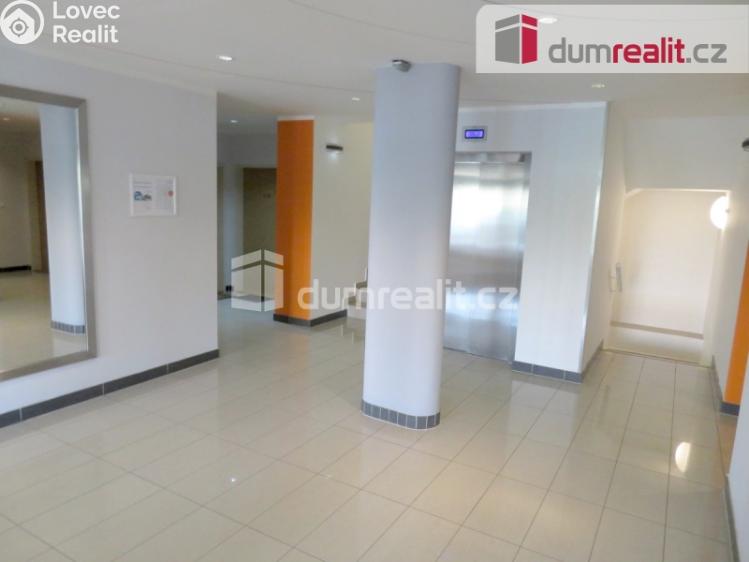 Pronájem bytu 1+KK Praha, Tupolevova 741 č. 18