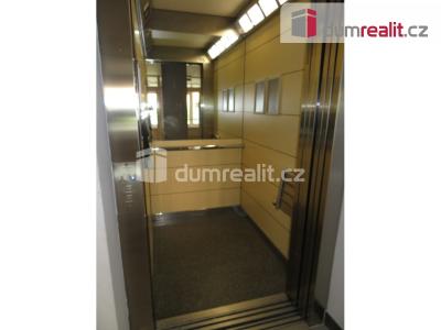 Pronájem bytu 1+KK Praha, Tupolevova 741 č. 20
