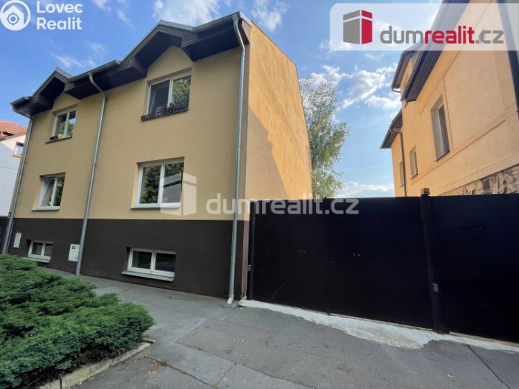 Pronájem bytu 4+KK Praha, Husovo náměstí 0 č. 1