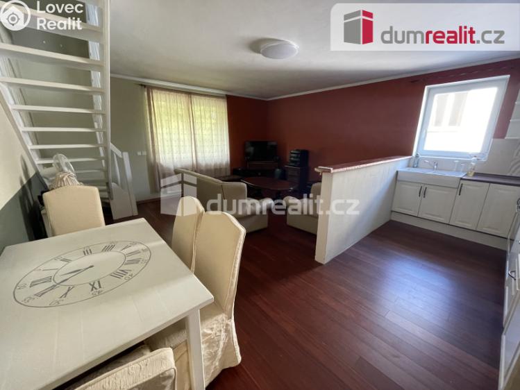 Pronájem bytu 4+KK Praha, Husovo náměstí 0 č. 4