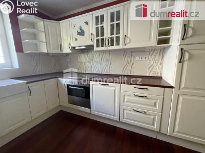 Pronájem bytu 4+KK Praha, Husovo náměstí č. 5