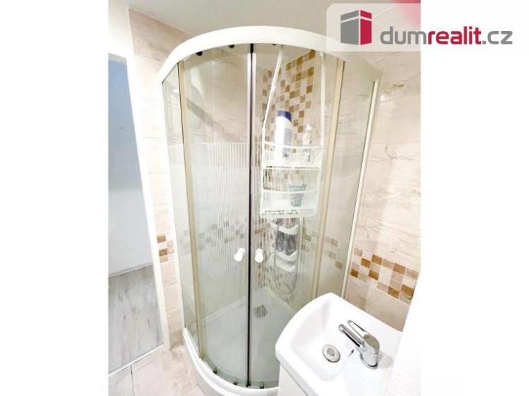 Pronájem bytu 1+1 Ústí nad Labem, Kmochova 3167 č. 5