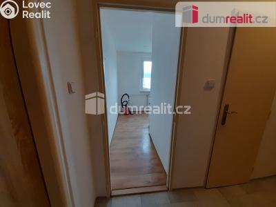 Pronájem bytu 2+1 Ostrov, Severní 1185 č. 10