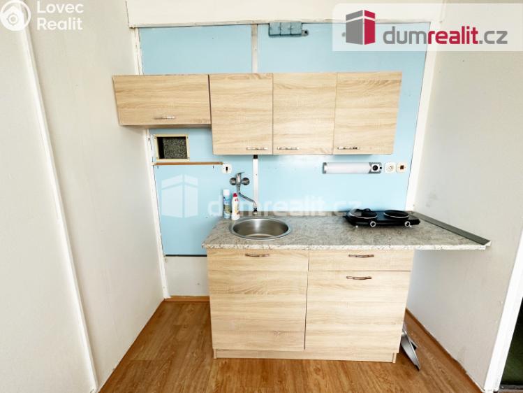 Pronájem bytu 1+KK Ústí nad Labem, Ladova 2538 č. 3