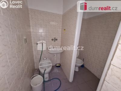 Prodej rodinného domu Praha, Karlovarská 200 č. 8