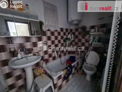 Prodej rodinného domu Praha, Karlovarská 200 č. 16