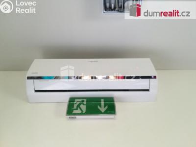 Prodej obchodního prostoru Ústí nad Labem, Jungmannova 886 č. 18