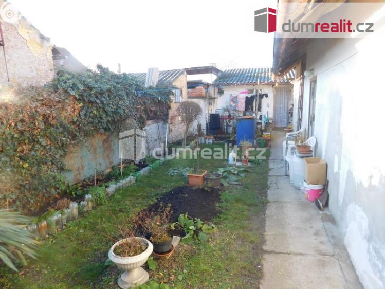 Prodej rodinného domu Cerhenice, Nádražní 176 č. 2