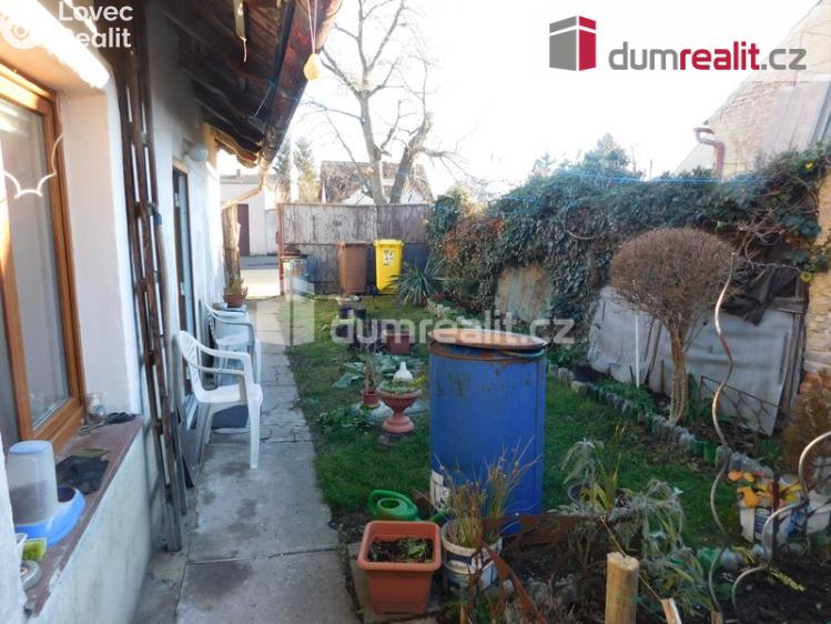 Prodej rodinného domu Cerhenice, Nádražní 176 č. 3