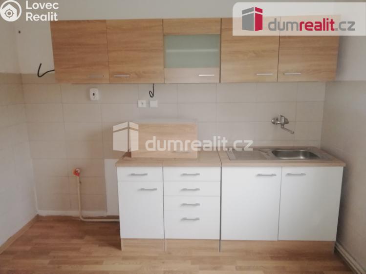 Pronájem rodinného domu Dubí, Smetanova 283 č. 2