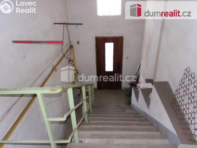 Prodej komerční nemovitosti Karlovy Vary, Chebská 88 č. 9