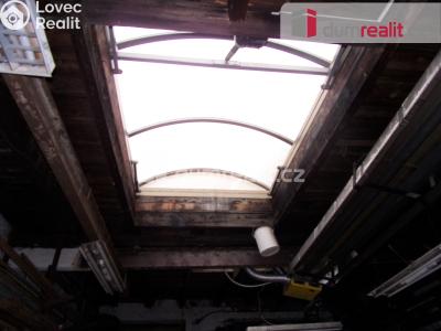 Prodej komerční nemovitosti Karlovy Vary, Chebská 88 č. 12