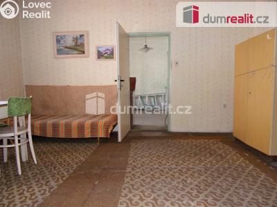 Prodej komerční nemovitosti Karlovy Vary, Chebská 88 č. 23