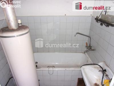 Prodej komerční nemovitosti Karlovy Vary, Chebská 88 č. 27