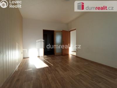 Pronájem bytu 2+1 Ostrov, Severní č. 16