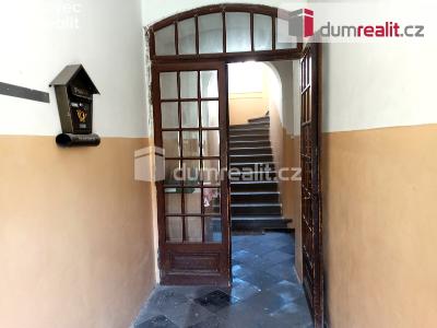 Pronájem bytu 3+1 Karlovy Vary, Bulharská 858 č. 6