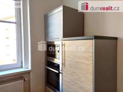 Pronájem bytu 3+1 Karlovy Vary, Bulharská 858 č. 9