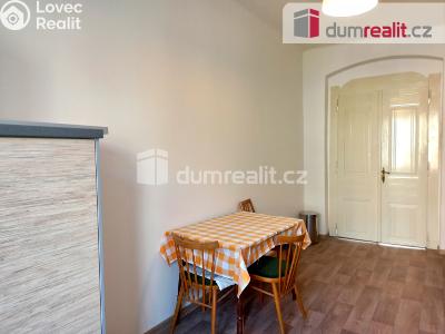 Pronájem bytu 3+1 Karlovy Vary, Bulharská 858 č. 10