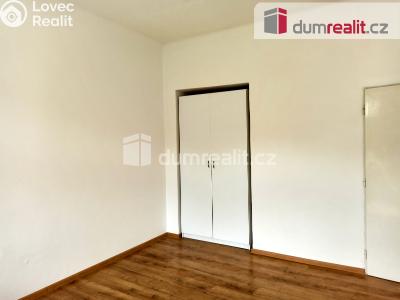 Pronájem bytu 3+1 Karlovy Vary, Bulharská 858 č. 18